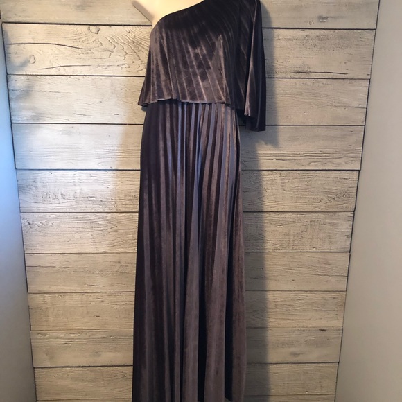 ASOS DESIGN One Shoulder Pleated Velvet Gray Silver Maxi Dress Size 4 - Picture 6 of 7
